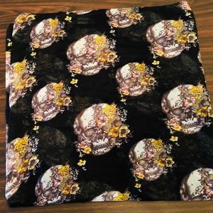 Skull Face Pattern Scarf 💀